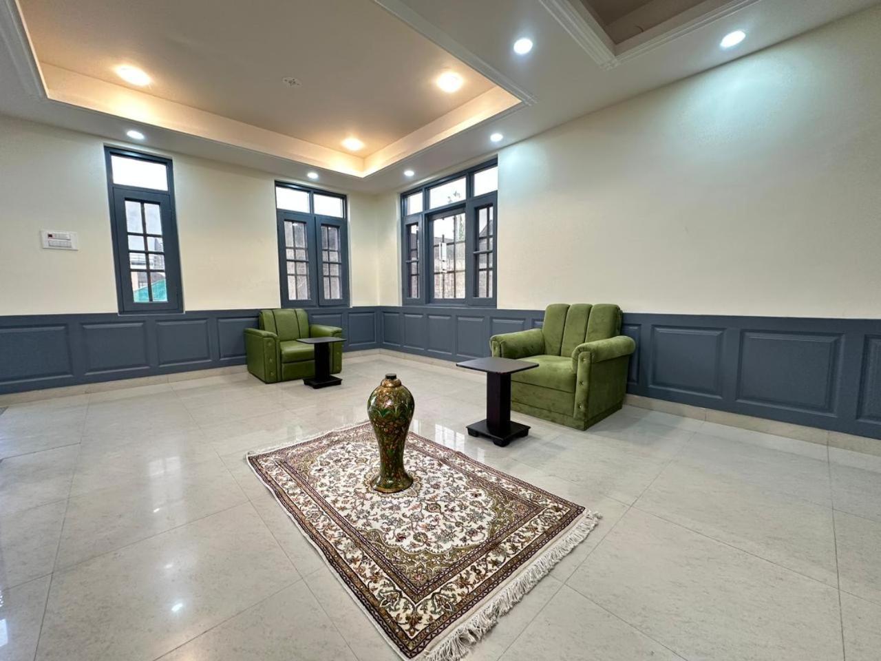 Srinagar Group Of Hotels Esterno foto