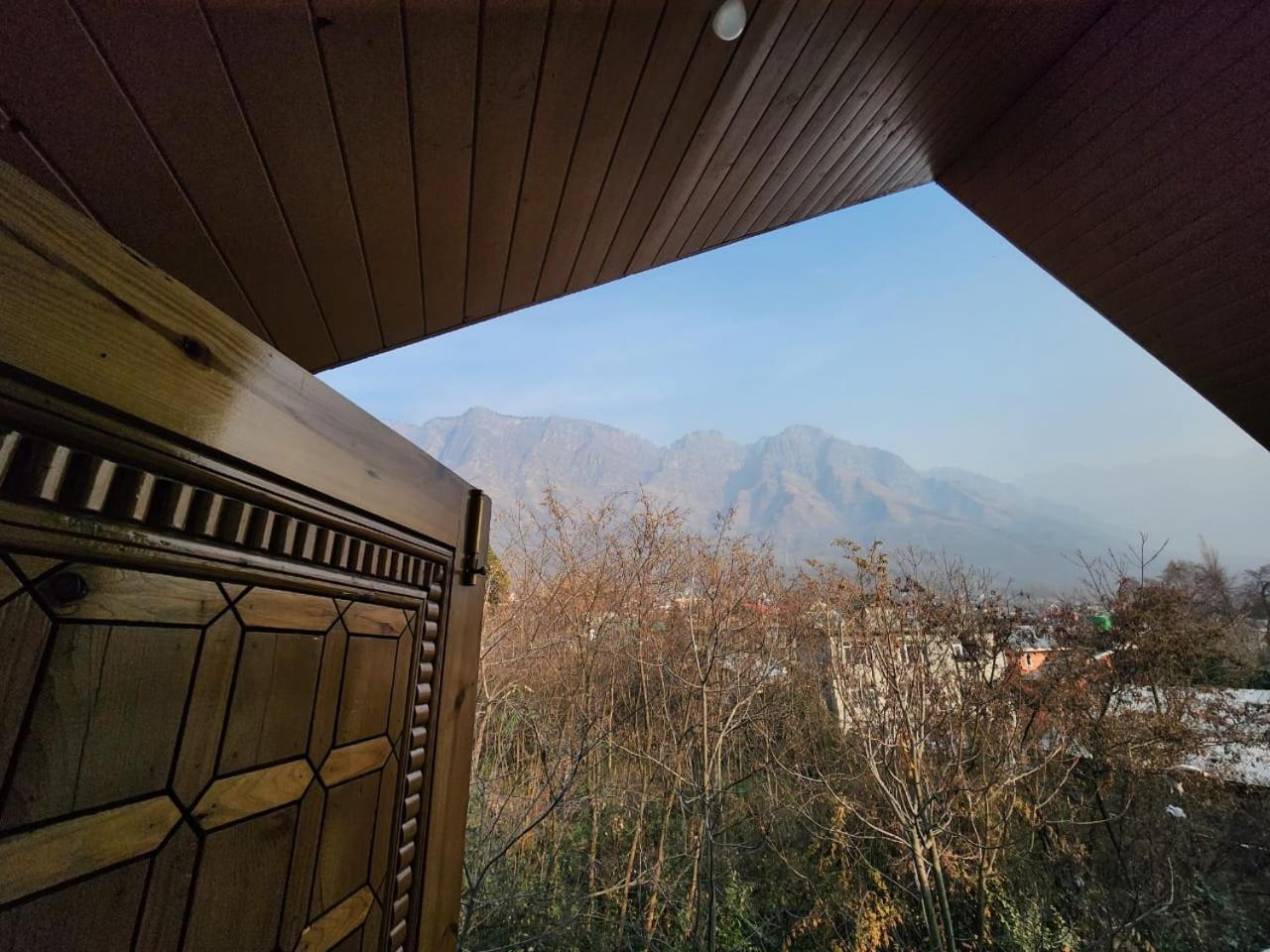 Srinagar Group Of Hotels Esterno foto