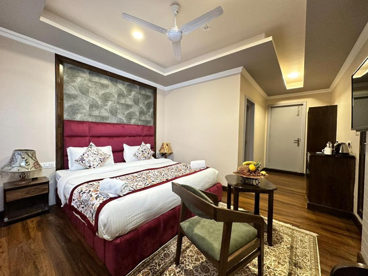 Srinagar Group Of Hotels Esterno foto