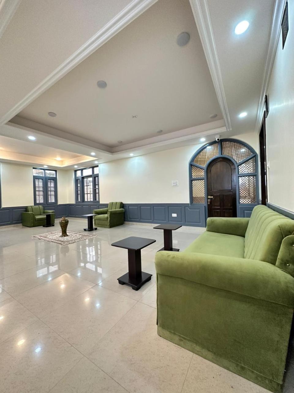 Srinagar Group Of Hotels Esterno foto