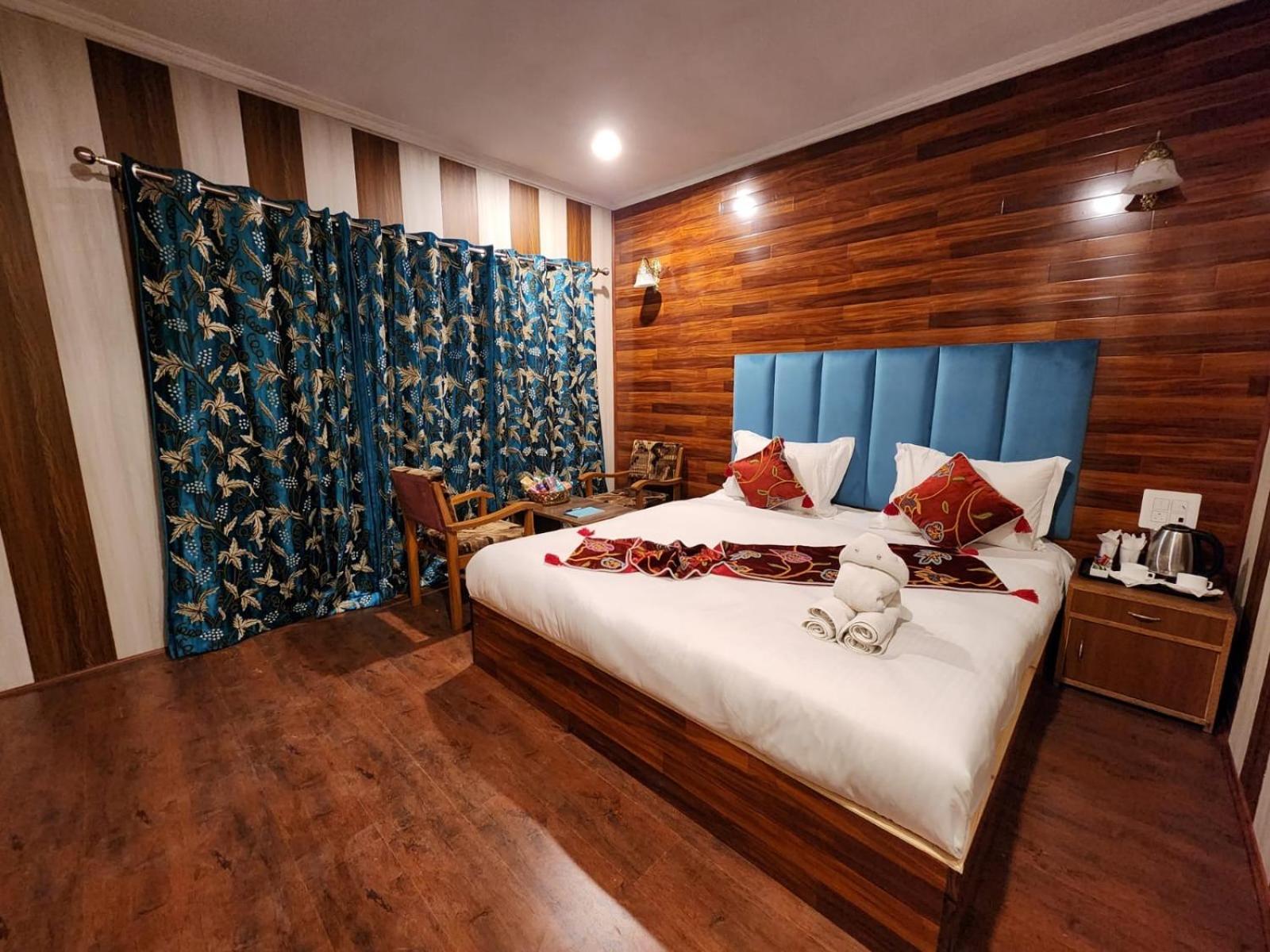 Srinagar Group Of Hotels Esterno foto