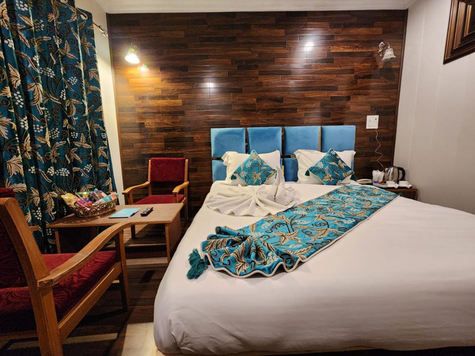 Srinagar Group Of Hotels Esterno foto